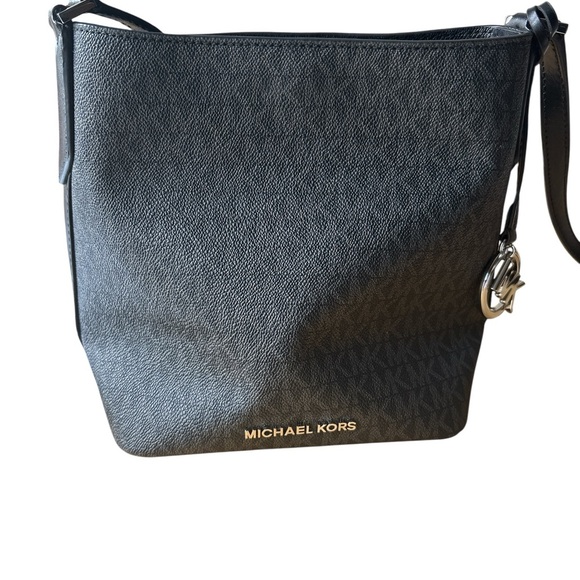 NWOT Michael Kors Charcoal Textured Crossbody - Picture 1 of 10